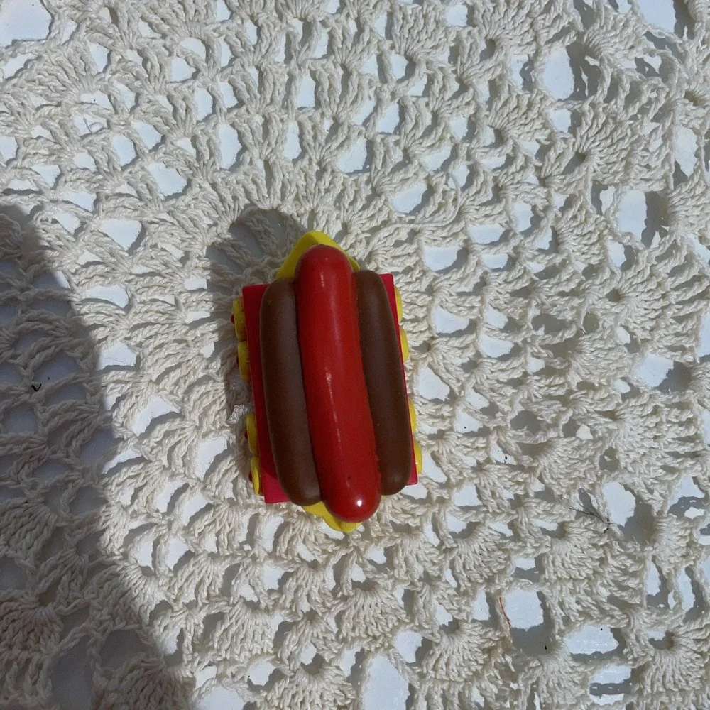 1995 HOT DOG CARGO TRAIN CAR Sonic Drive In Fast Food Toy